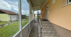 Stambeni objekat 168m2 i zemljišta 3365m2 – Romanovci