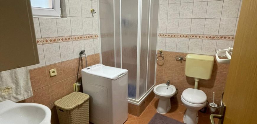 Stambeni objekat 168m2 i zemljišta 3365m2 – Romanovci