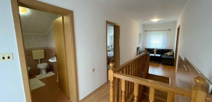 Stambeni objekat 168m2 i zemljišta 3365m2 – Romanovci