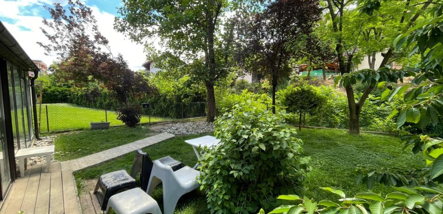 Stambeno poslovni objekat 260 m2 – Lauš