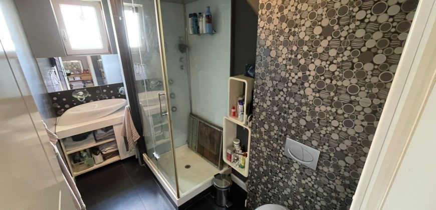 Stambeno poslovni objekat 260 m2 – Lauš
