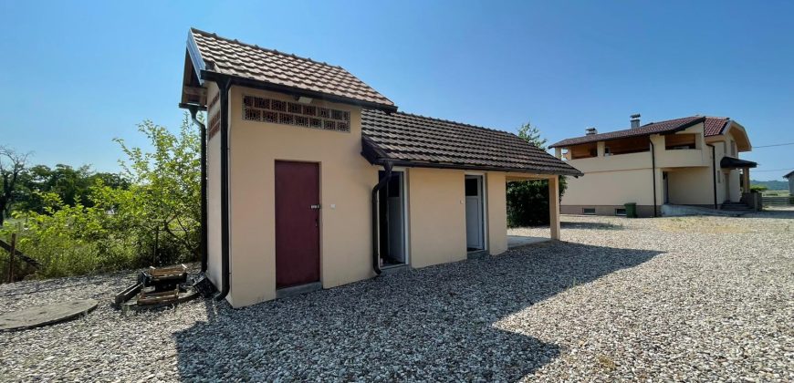 Stambeni objekat 207 m2 – Petoševci