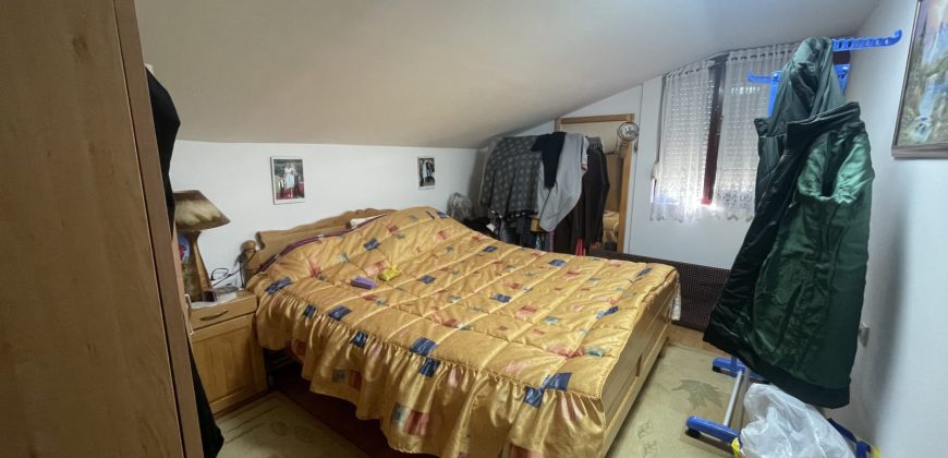 Četvorosoban stan 100 m2 – Pobrđe