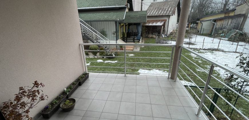 Četvorosoban stan 80 m2 – Rosulje