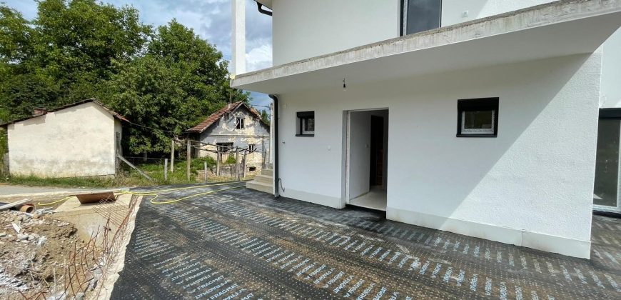 Stambeni objekat 200 m2 – Saračica