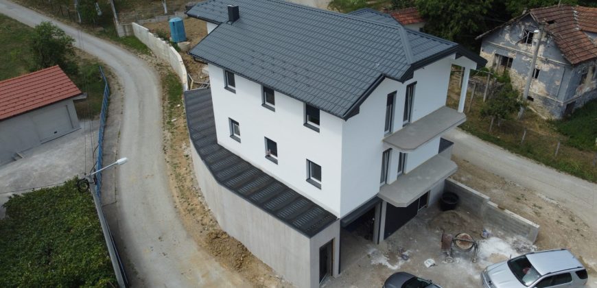 Stambeni objekat 200 m2 – Saračica