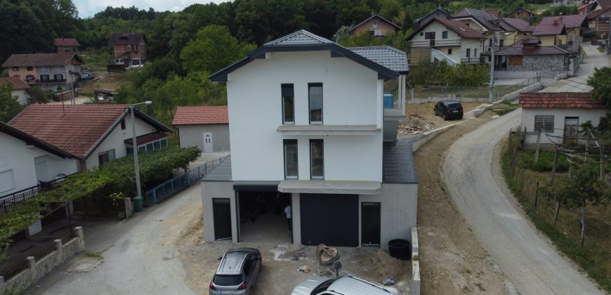 Stambeni objekat 200 m2 – Saračica