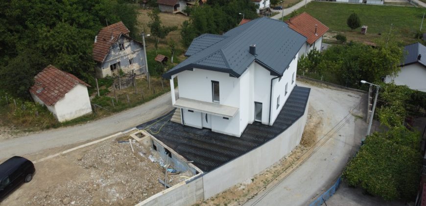 Stambeni objekat 200 m2 – Saračica