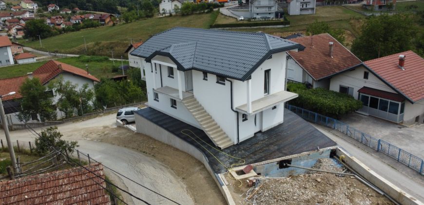 Stambeni objekat 200 m2 – Saračica
