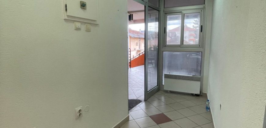 Poslovni prostor 10 m2 – Naselje Sunce