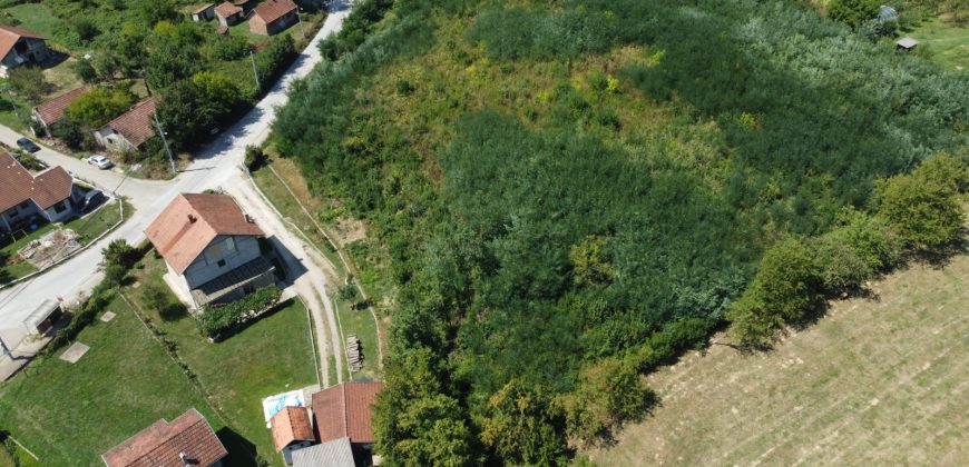 Zemljište 5495 m2 – Česma