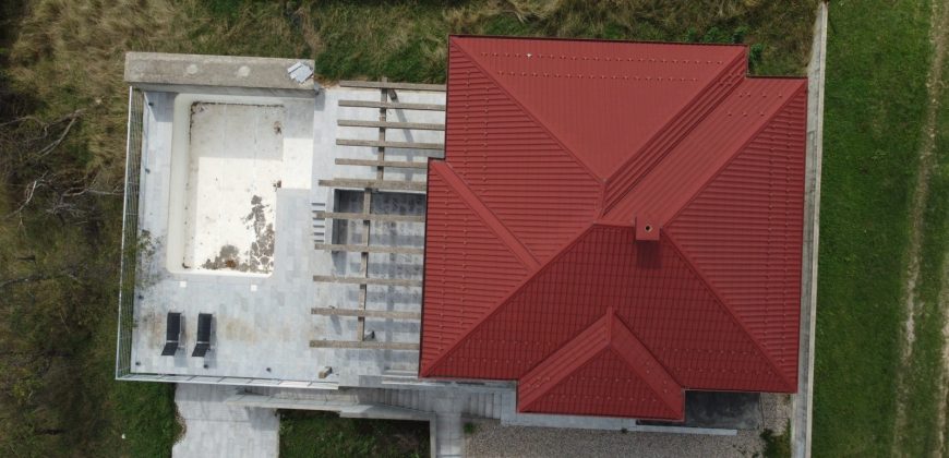 Exluzivna kuća sa bazenom – Slatina