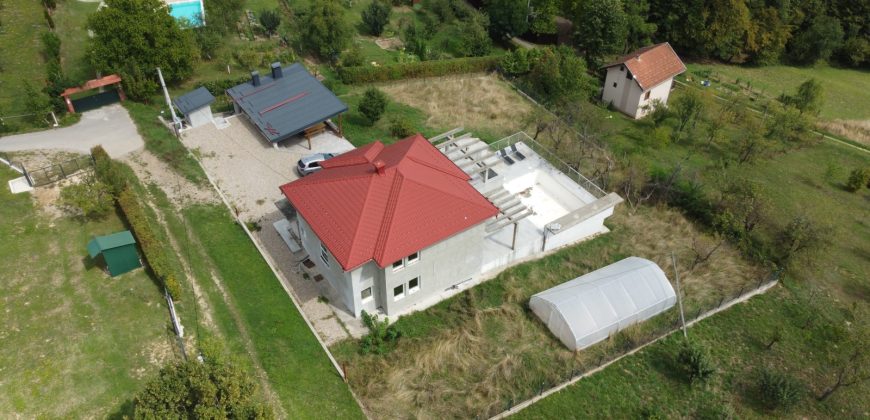 Exluzivna kuća sa bazenom – Slatina