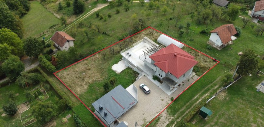 Exluzivna kuća sa bazenom – Slatina