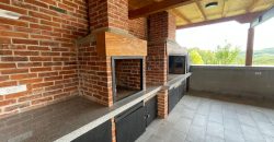 Exluzivna kuća sa bazenom – Slatina