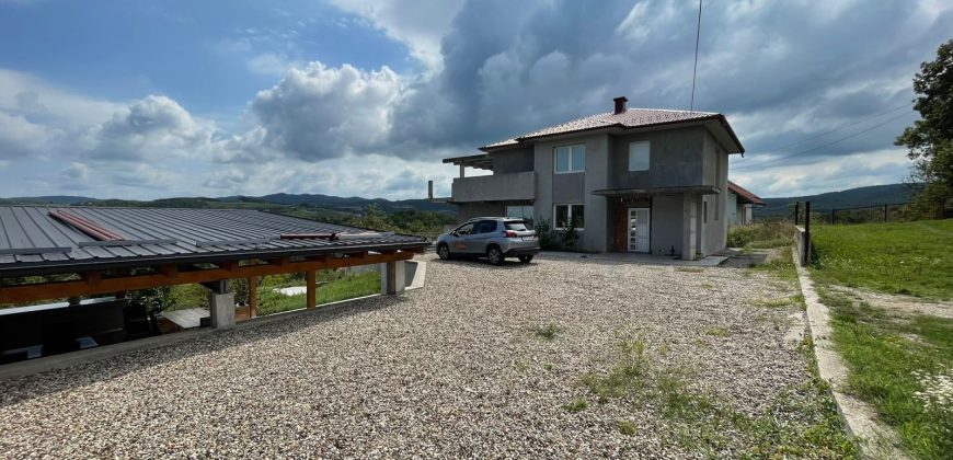 Exluzivna kuća sa bazenom – Slatina