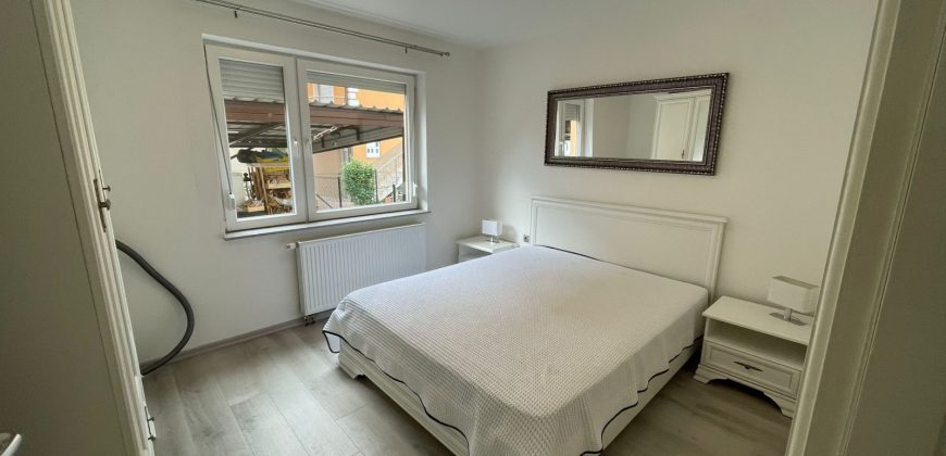 Trosoban stan 100 m2 – Lauš