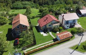 Stambeni objekat 115 m2 i zemljišta 8457 m2 – Opsječko