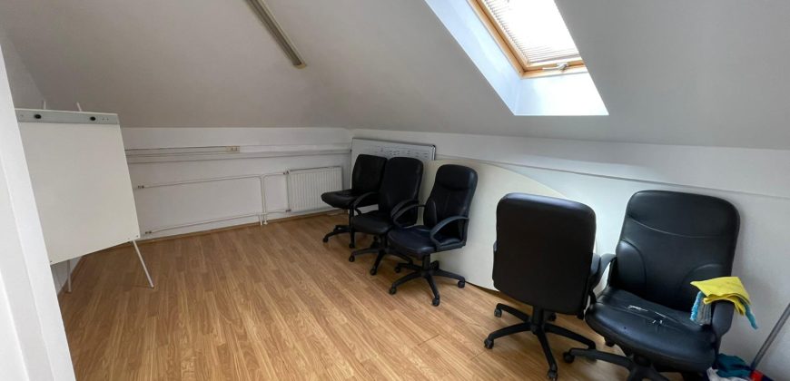 Poslovni prostor 210 m2 – Centar