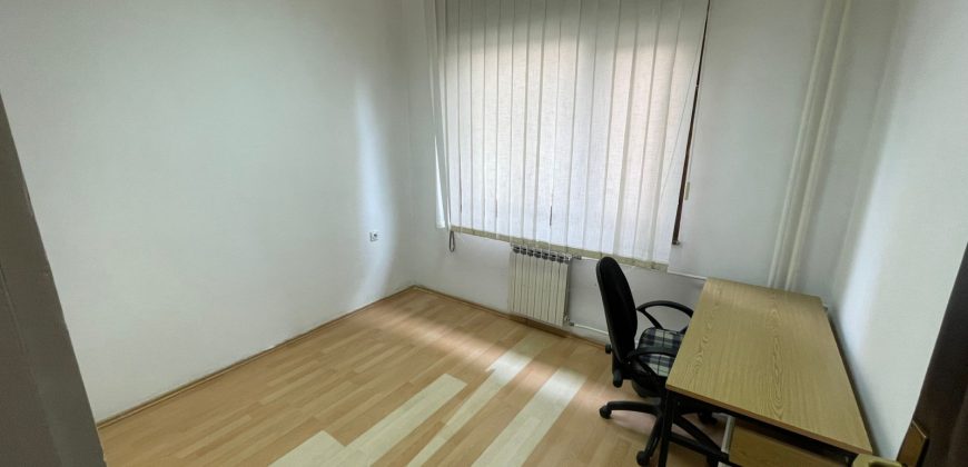 Poslovni prostor 70 m2 – Borik