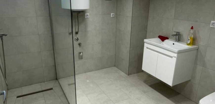 Trosoban stan 75 m2 – Hiseta