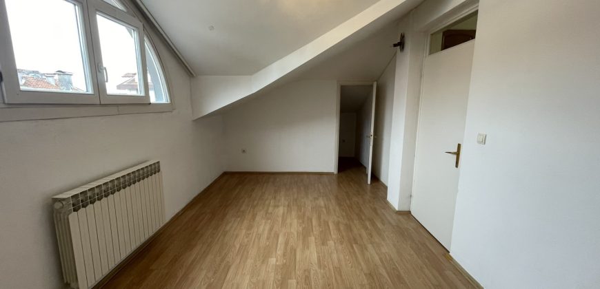 Trosoban stan 72 m2 – Mejdan