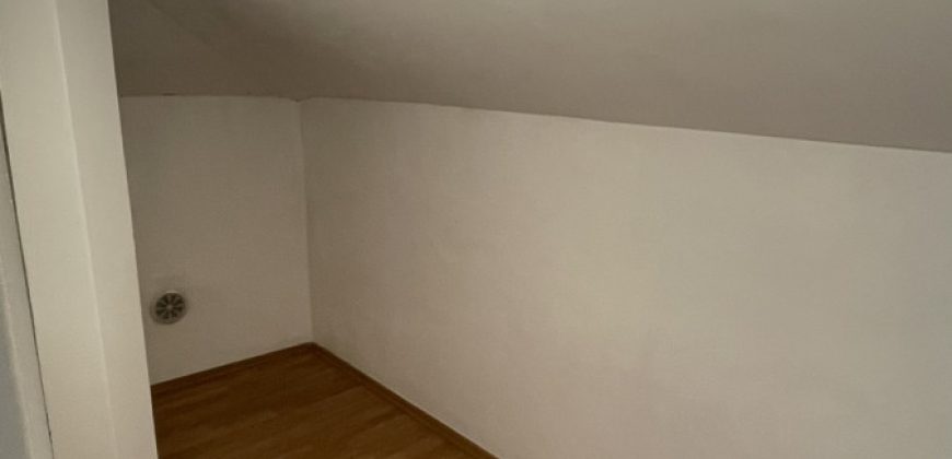 Trosoban stan 72 m2 – Mejdan