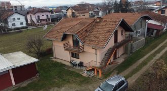 Stambeni objekat 150m2 i placa 2353m2 – Trn