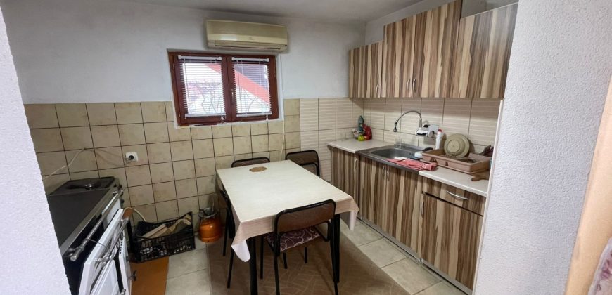 Stambeni objekat 150m2 i placa 2353m2 – Trn