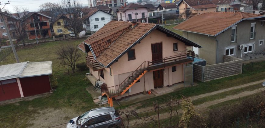 Stambeni objekat 150m2 i placa 2353m2 – Trn