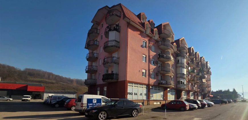 Poslovni prostor 232,25 m2 – Lauš