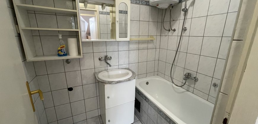 Trosoban stan 72 m2 – Mejdan