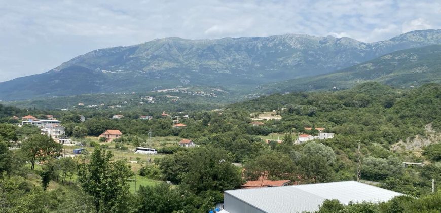 Kuća sa pogledom na Lovćin – Crna Gora