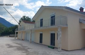 Kuća sa pogledom na Lovćin – Crna Gora