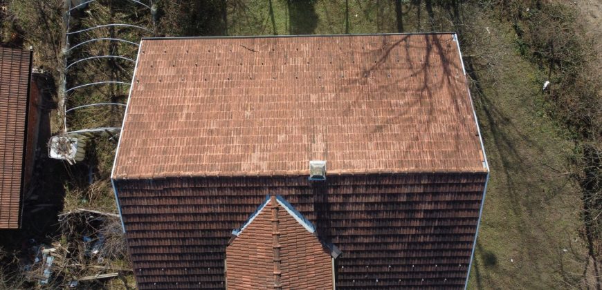 Stambeni objekat 173,20m2 i placa 1496m2 – Mađir