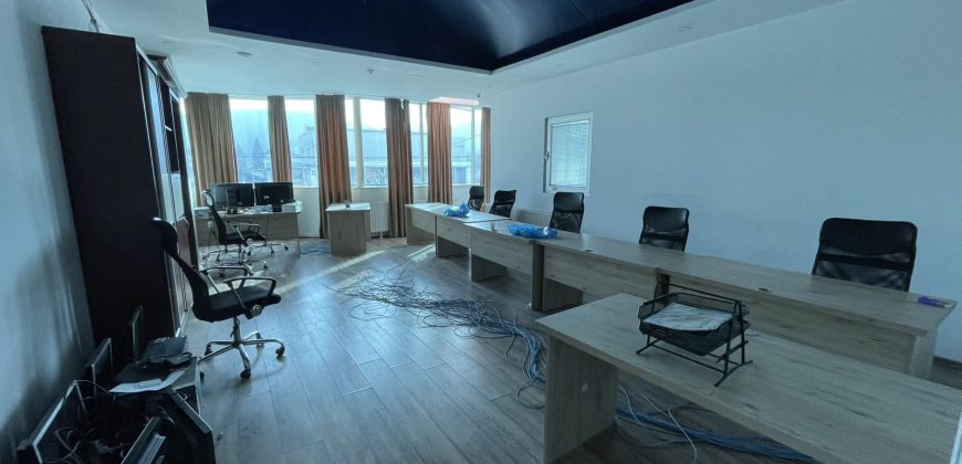 Poslovni prostor 220 m2 – Derviši