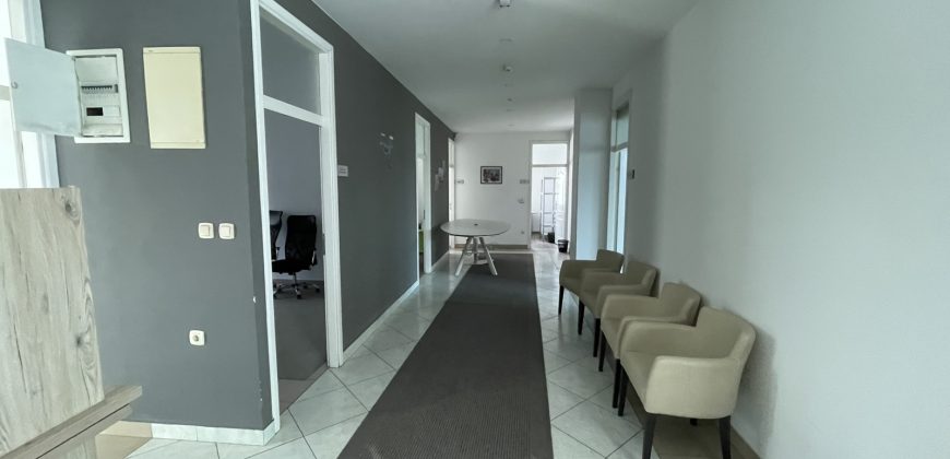 Poslovni prostor 220 m2 – Derviši