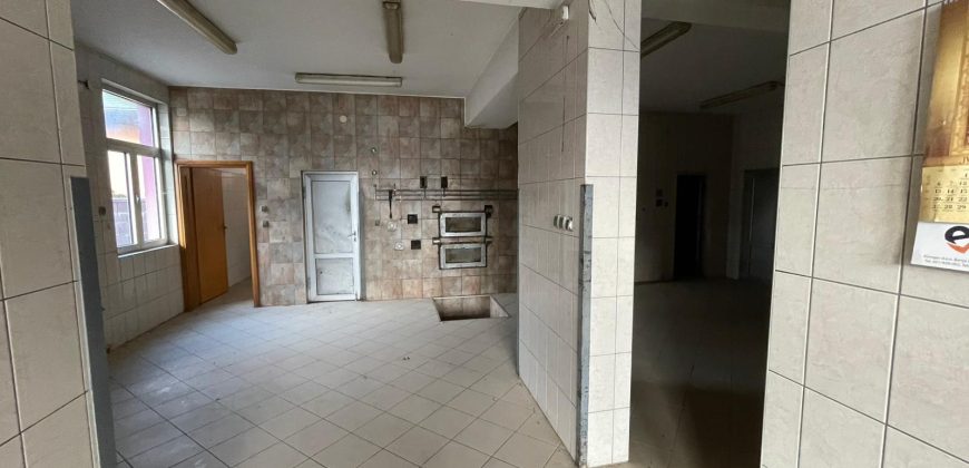 Stambeno poslovni objekat 370 m2 – Klašnice