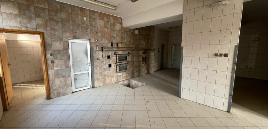 Stambeno poslovni objekat 370 m2 – Klašnice