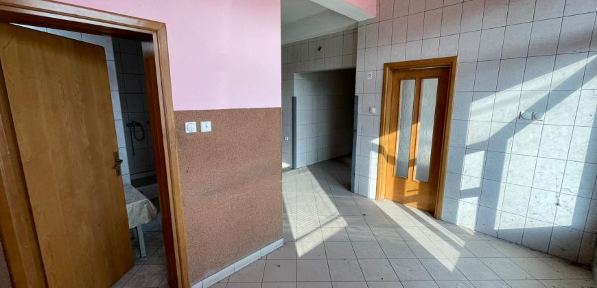 Stambeno poslovni objekat 370 m2 – Klašnice