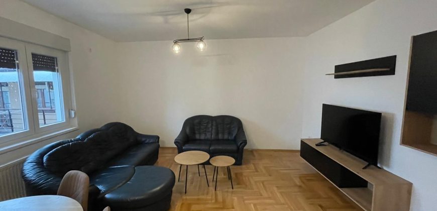 Trosoban stan 61 m2 – Borik