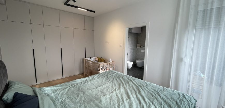 Četvorosoban stan 96 m2 – Budžak