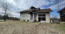 Stambeni objekat 256m2 i zemljišta 7289m2  – Dragočaj