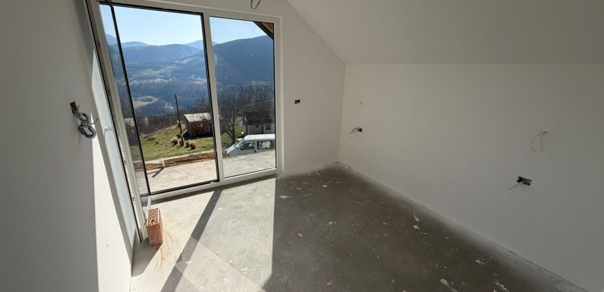 Moderna kuća sa bazenom – Jagare