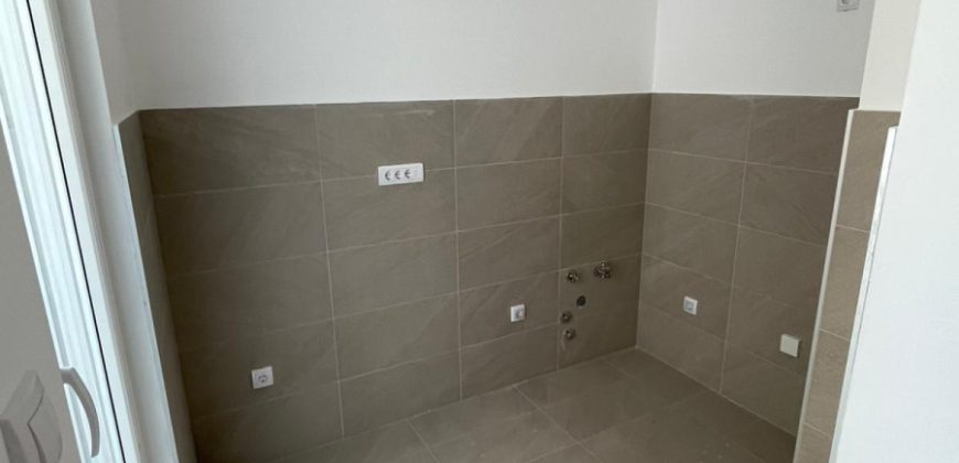 Trosoban stan 74,21m2 sa garažnim mjestom – Centar