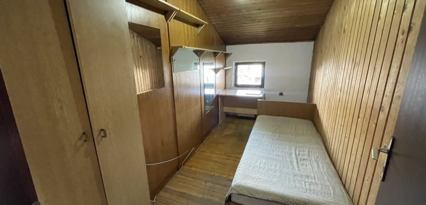 Četvorosoban stan 80m2 (sprat kuće) – Borik