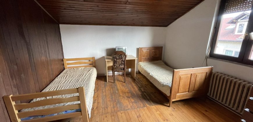 Četvorosoban stan 80m2 (sprat kuće) – Borik