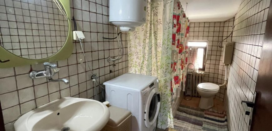 Četvorosoban stan 80m2 (sprat kuće) – Borik