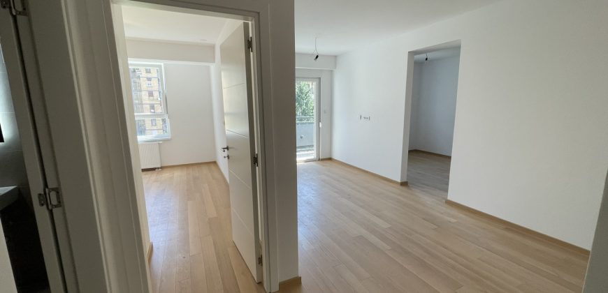 Dvosoban stan 64m2 sa garažnim mjestom – Centar