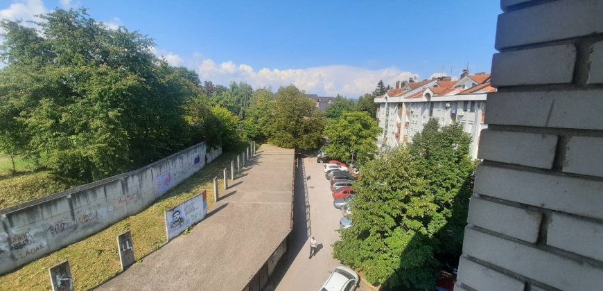 Garsonjera 27 m2 – Naselje Mjesec